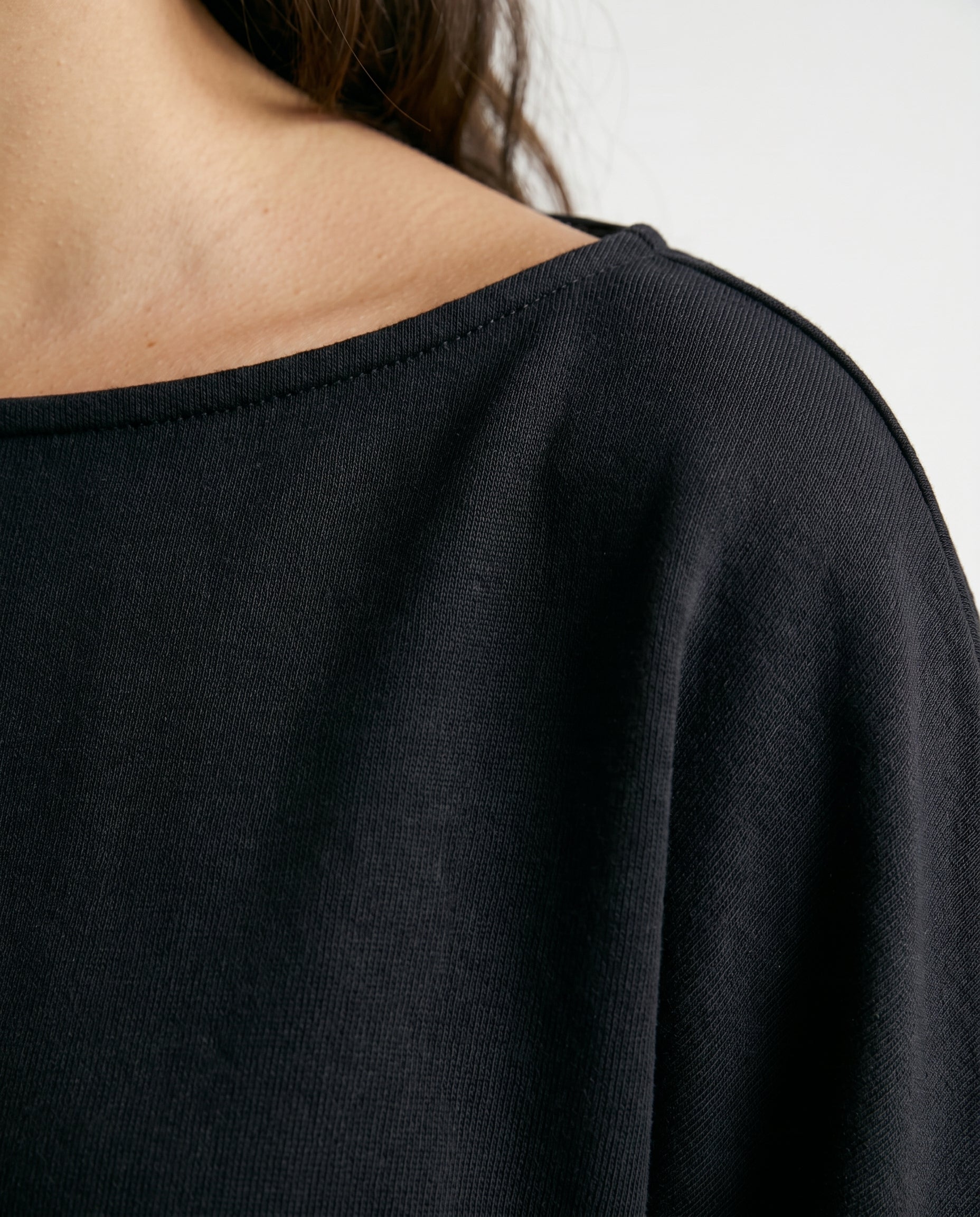 Long Sleeve Twist Hem Top Black