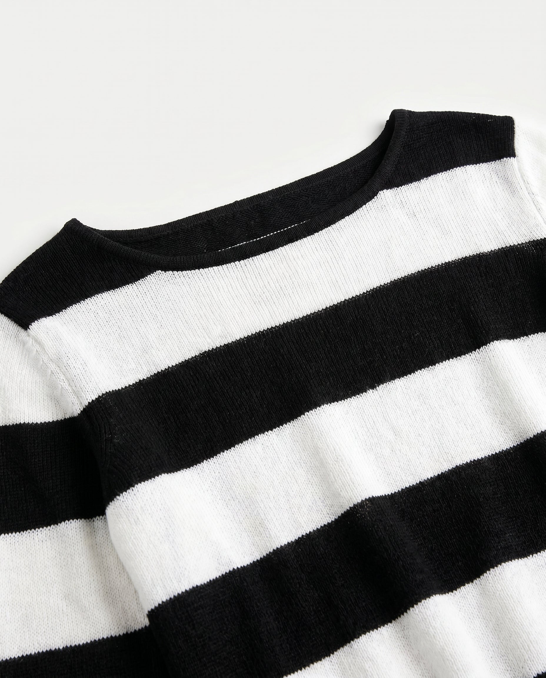 Black Stripes Knit Sweater Black/White Stripes