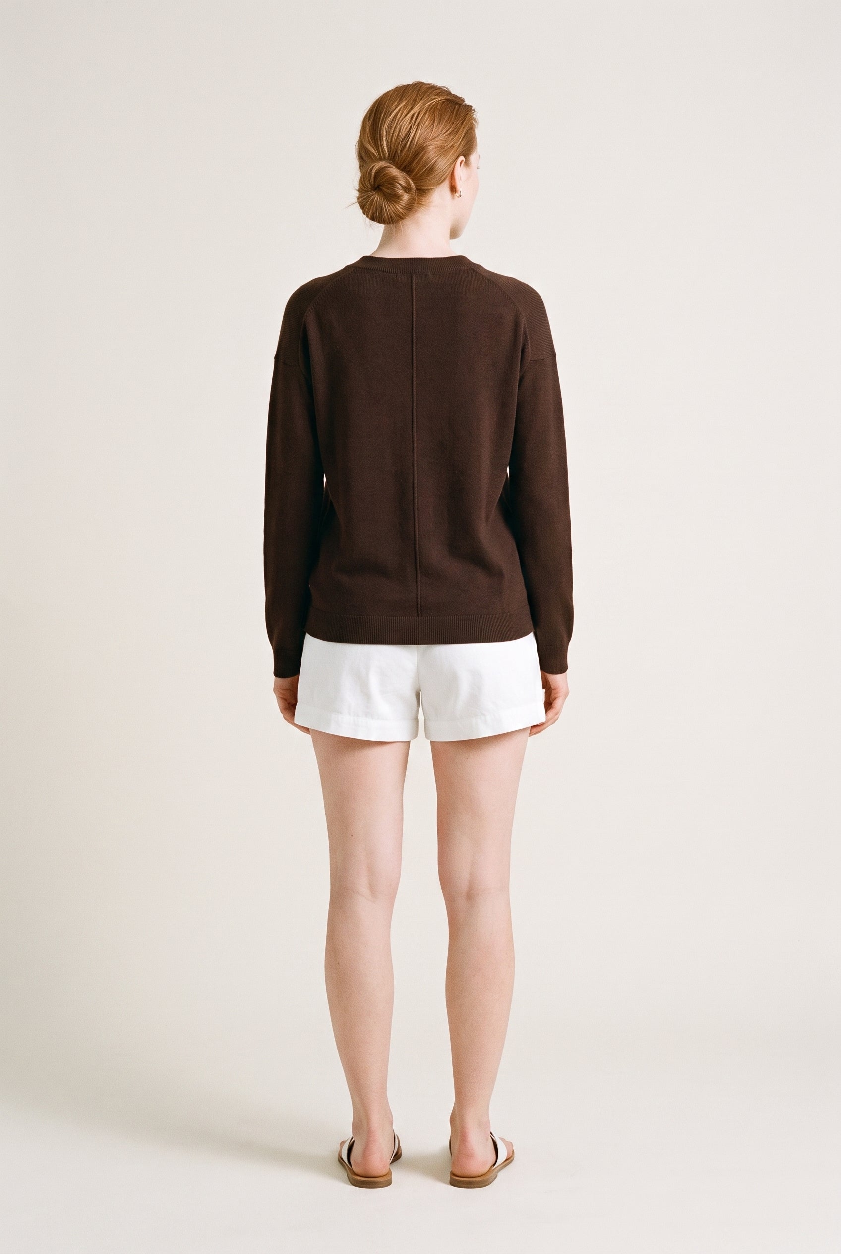 Pull Elizabeth à manches longues et col en V marron chocolat 