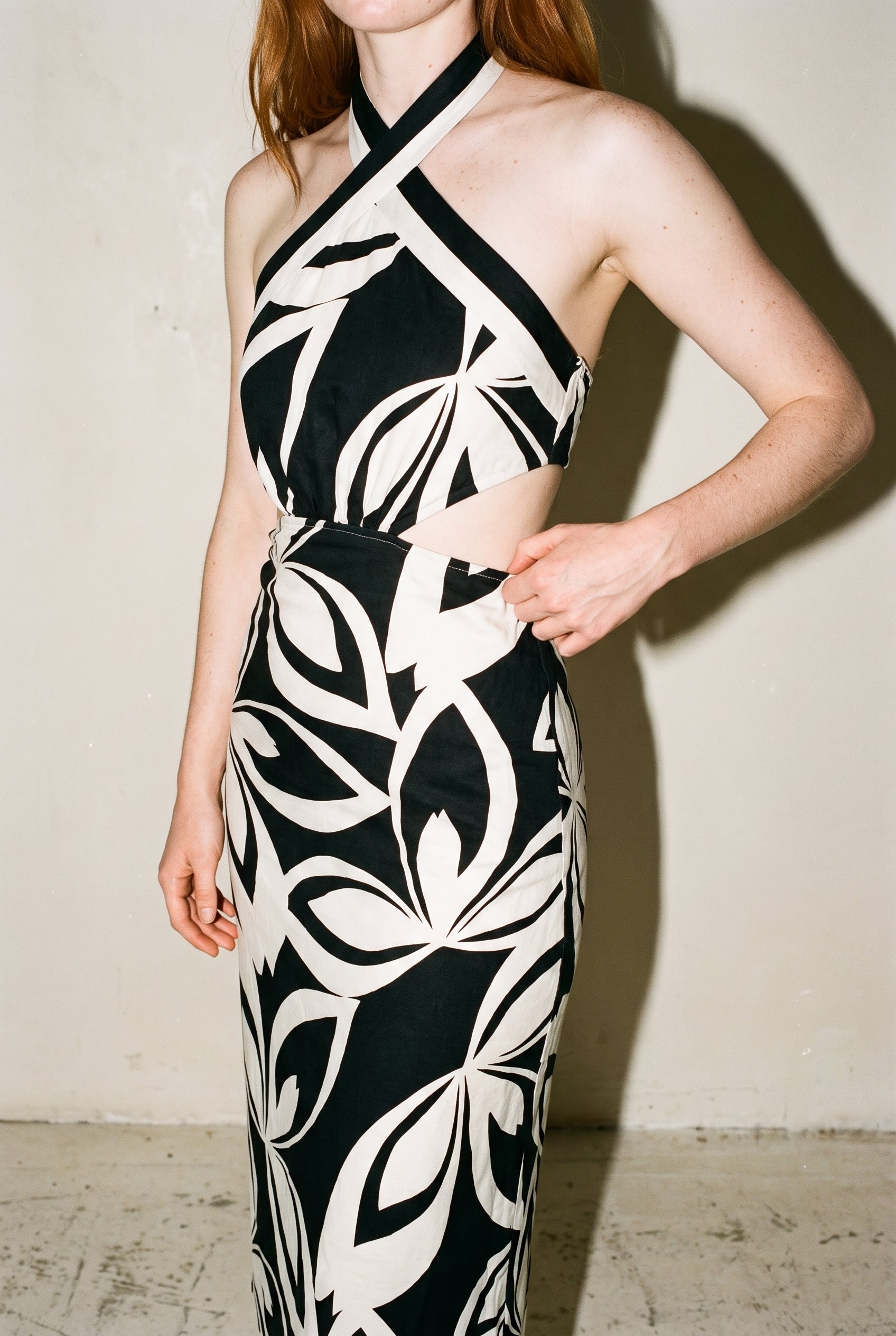 Robe midi imprimée à col halter noire