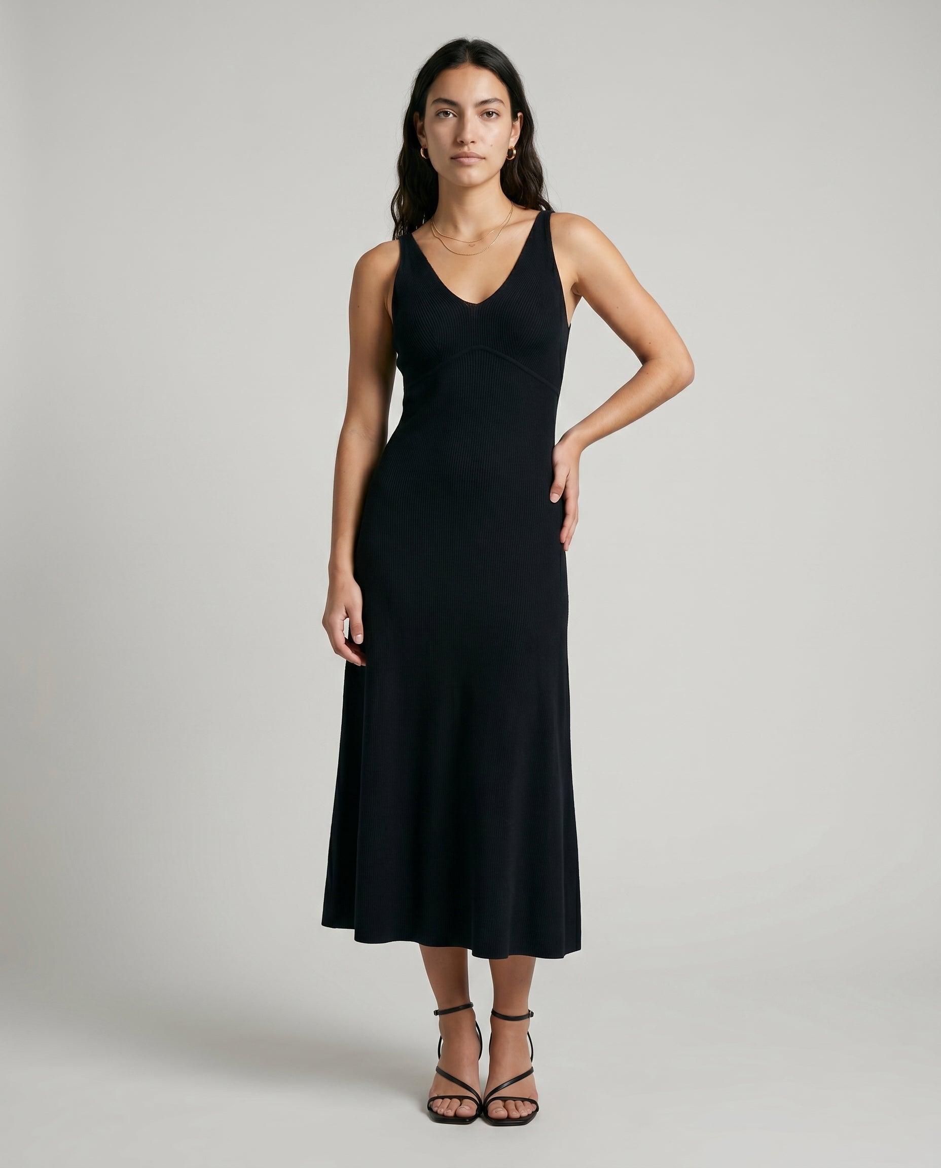 Robe nuisette midi à col en V