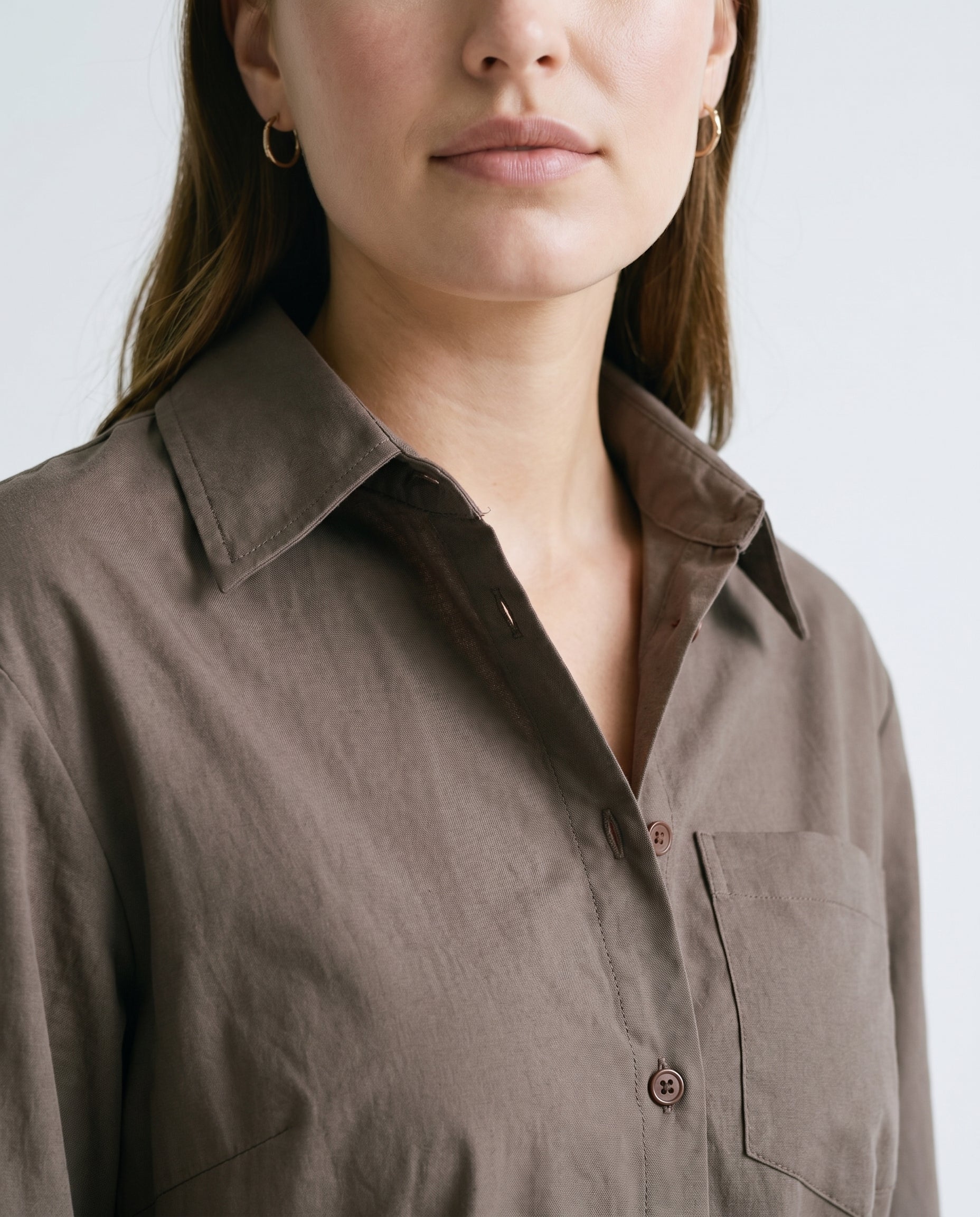 Robe boutonnée ceinturée, vert olive/vert