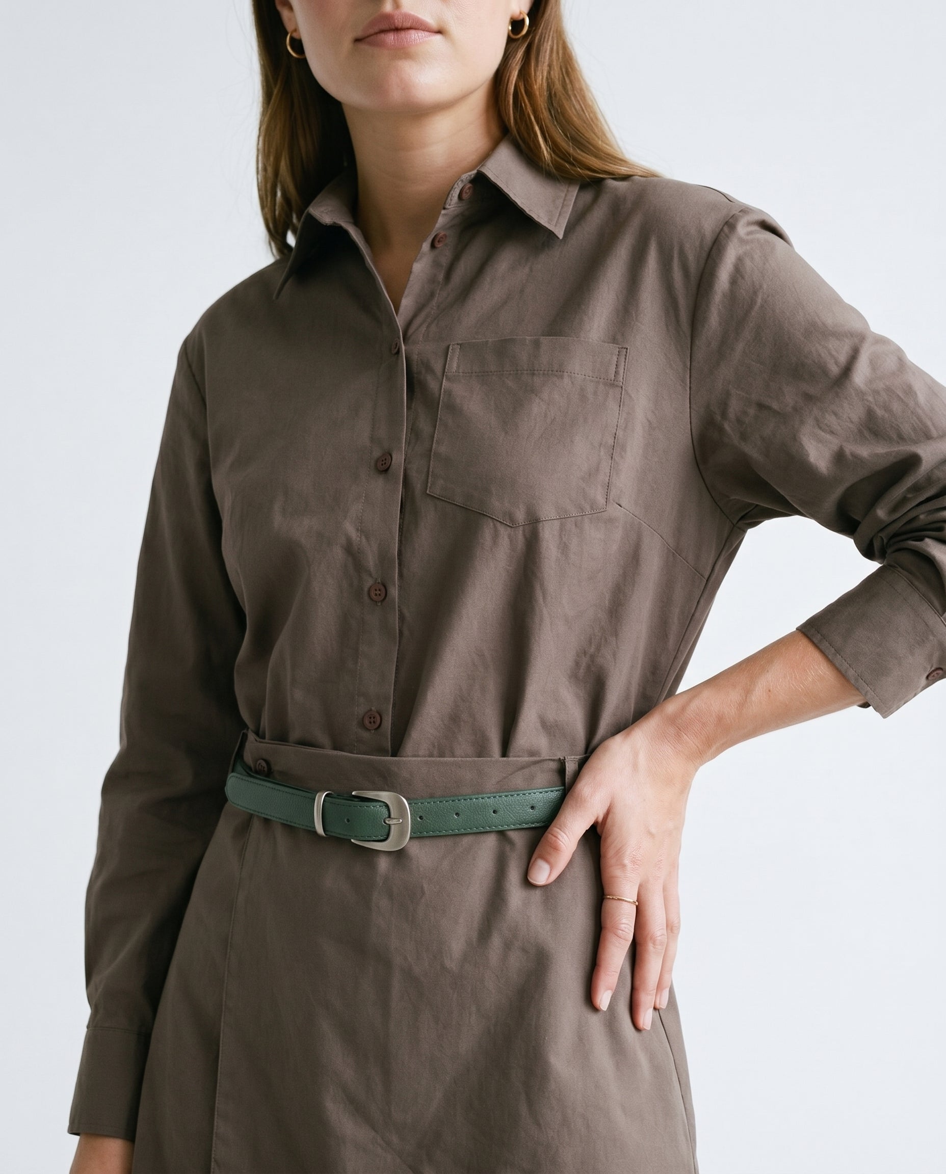 Robe boutonnée ceinturée, vert olive/vert