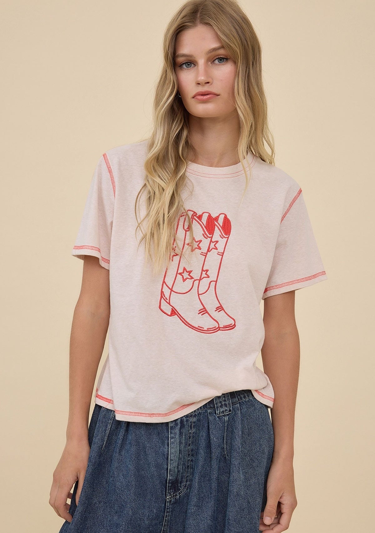 T-Shirt Boots Peach