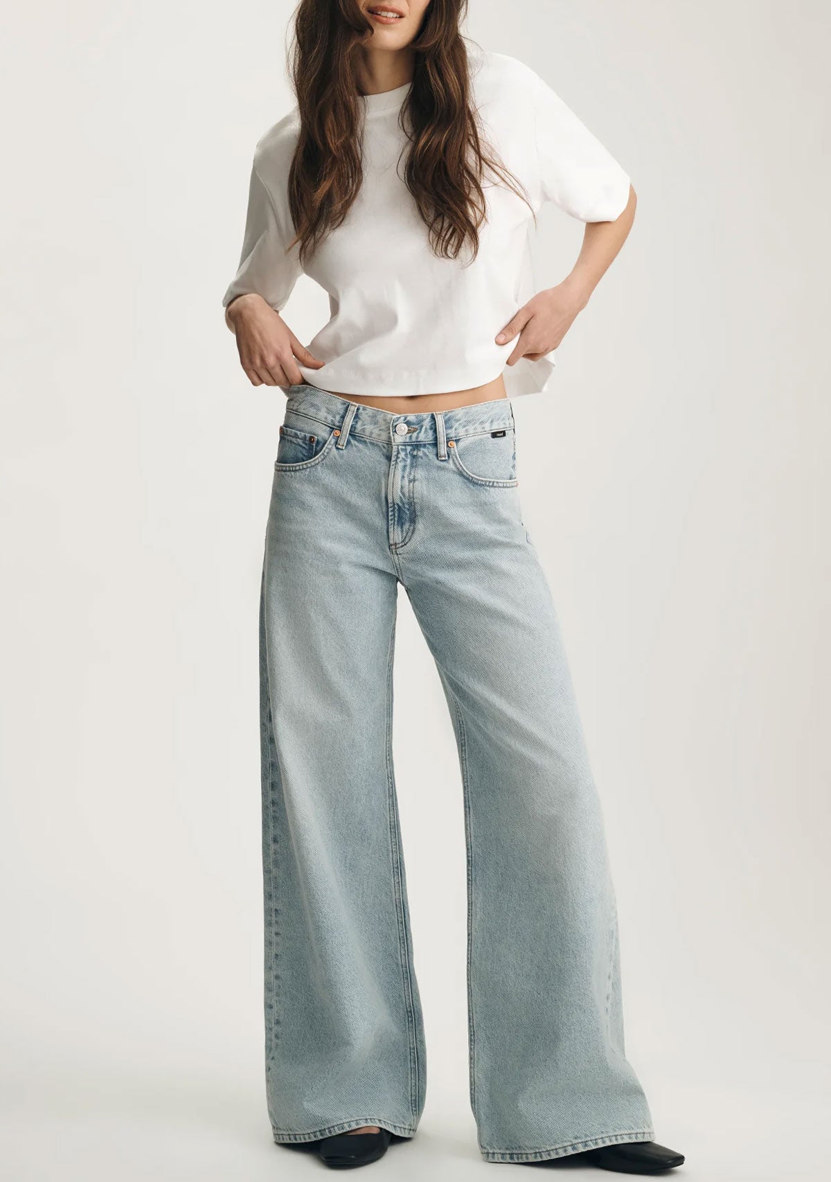 Sandy Extra Wide Bleached Classic Denim