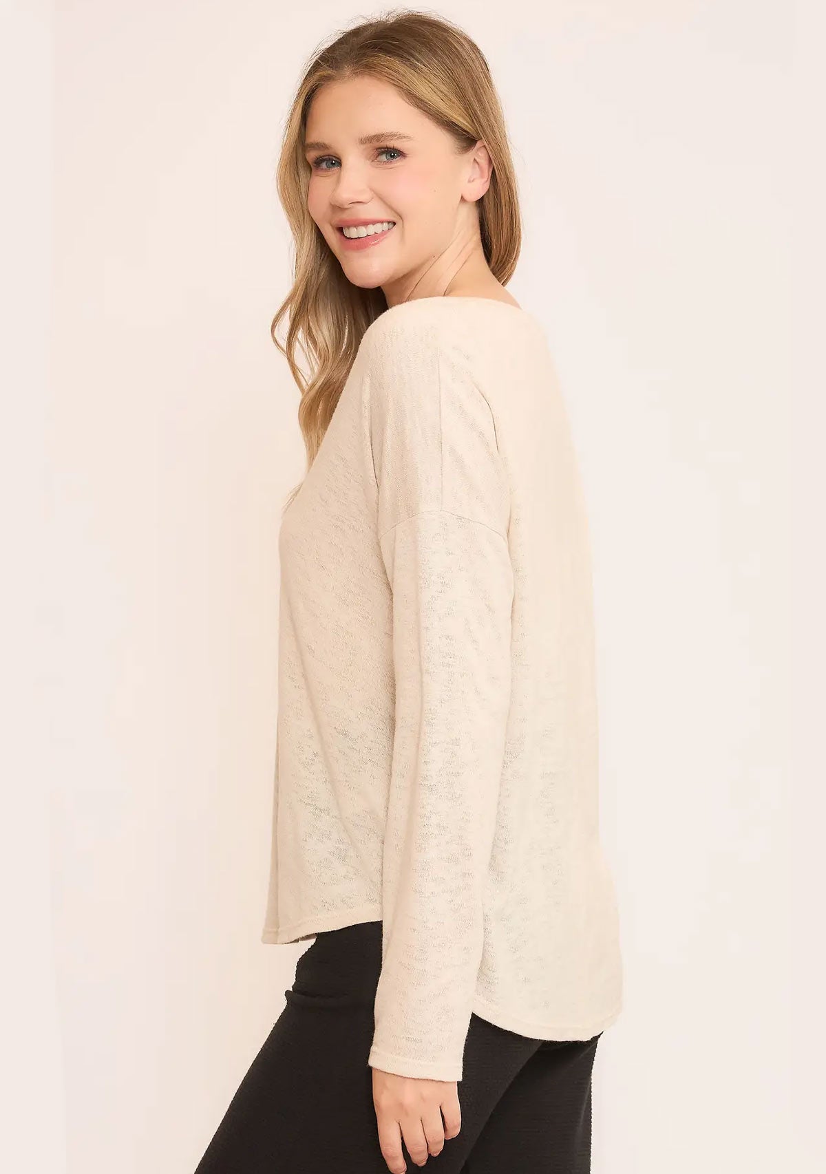 Hacci Slub V-Neck Drop Shoulder L/S Top Natural