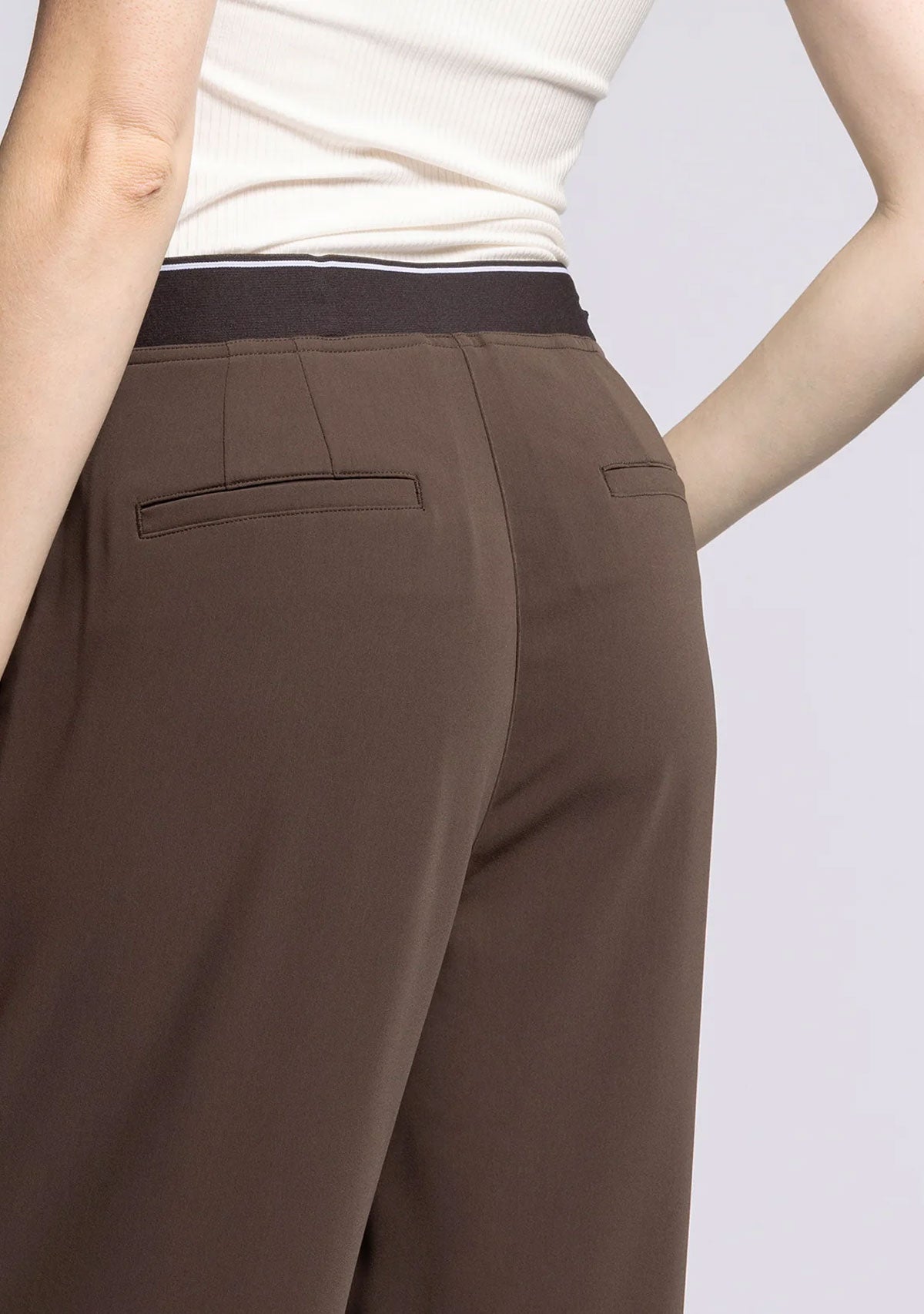 Janessa Pants Fudge