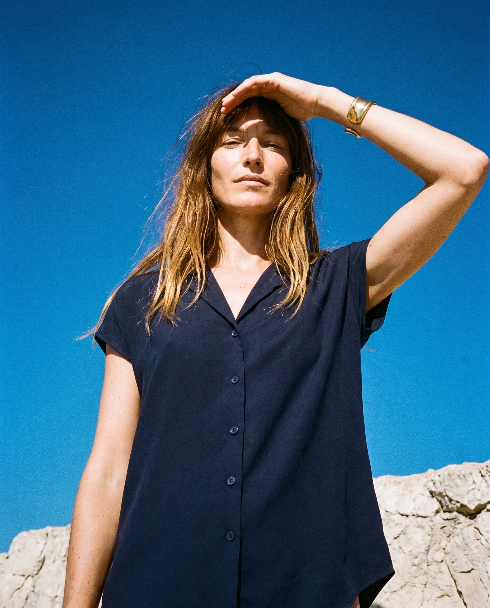 Chemise boutonnée à manches courtes bleu océan profond