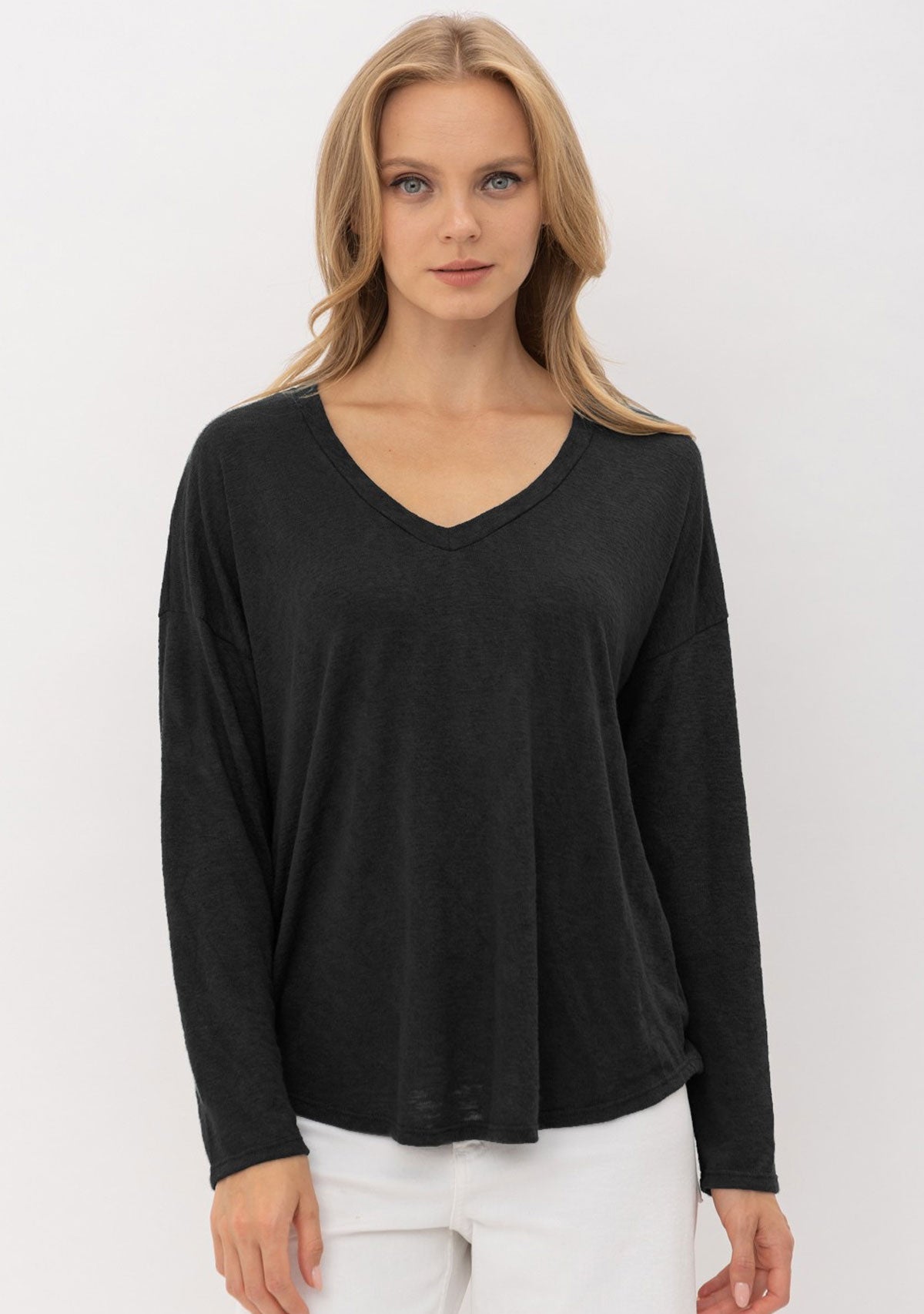 Hacci Slub V-Neck Drop Shoulder L/S Top Black