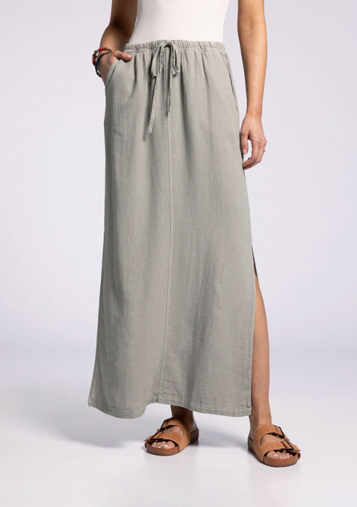 Alcove Skirt