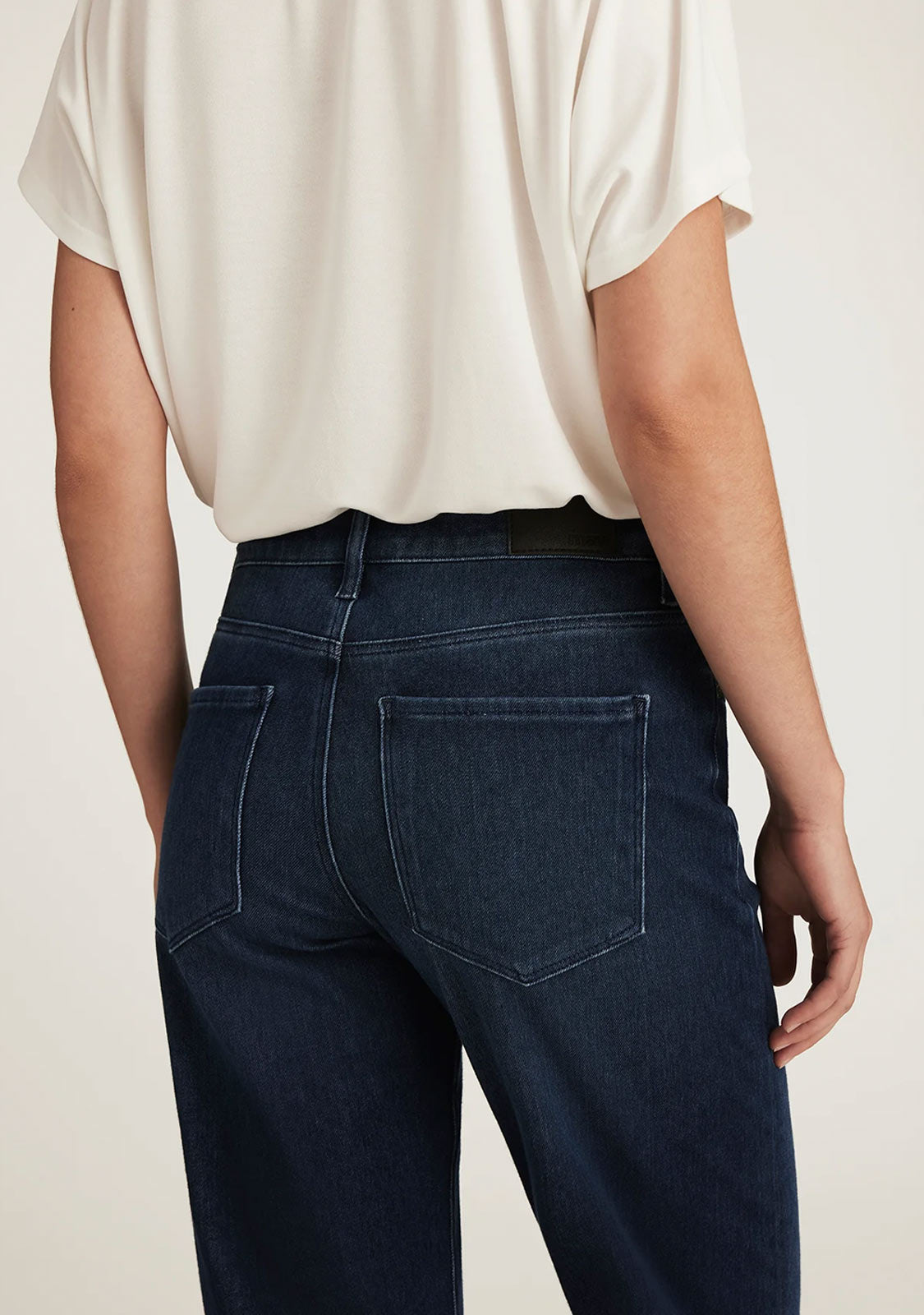 Sabrina Dark Blue Move Dark Blue Move