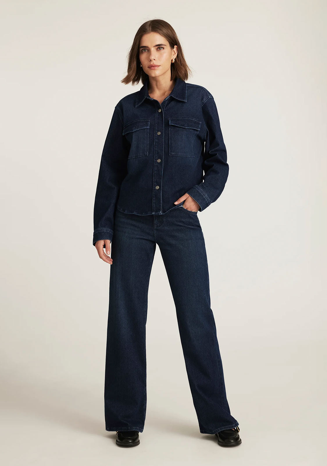 Tia Dark Blue Move Dark Blue Move