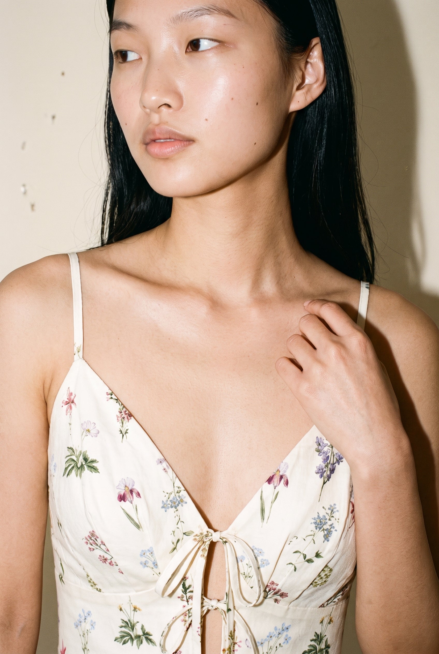 Floral Crop Top Ivory/Multi Aakaa