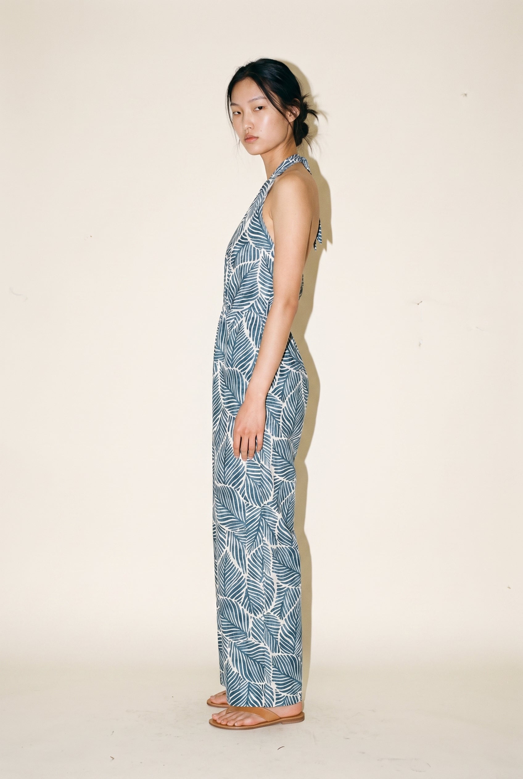 Halter Tie Back Neck Strap Backless Jumpsuit White/Blue Aakaa