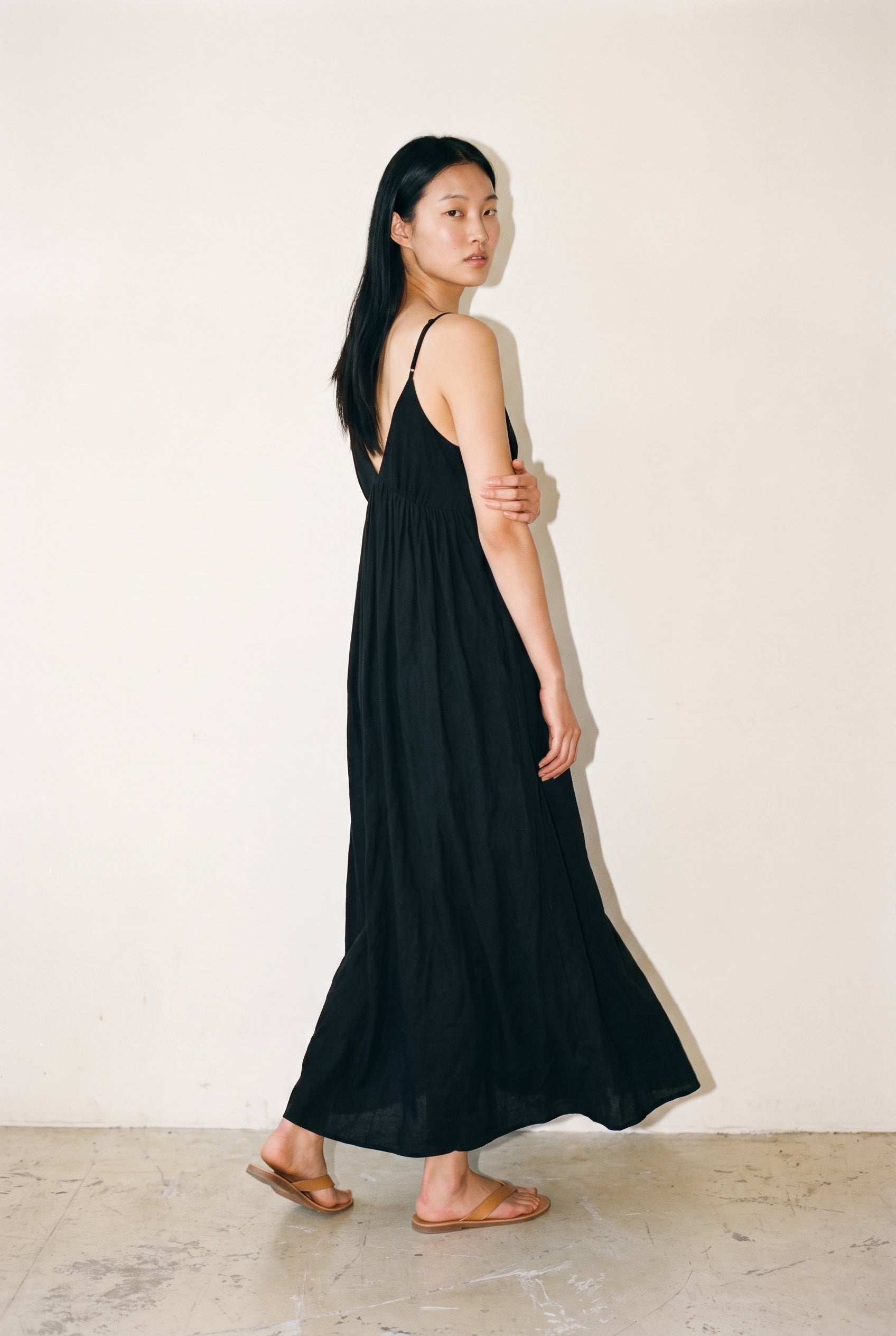 Open Back V Neck Maxi Dress Black