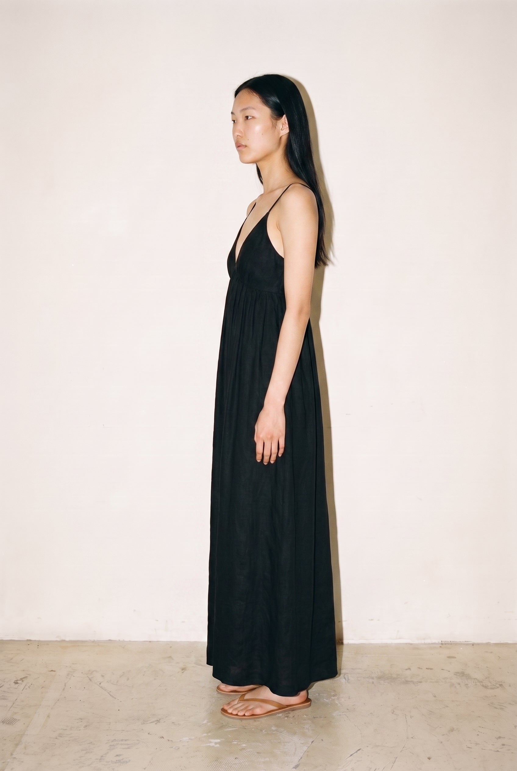 Open Back V Neck Maxi Dress Black