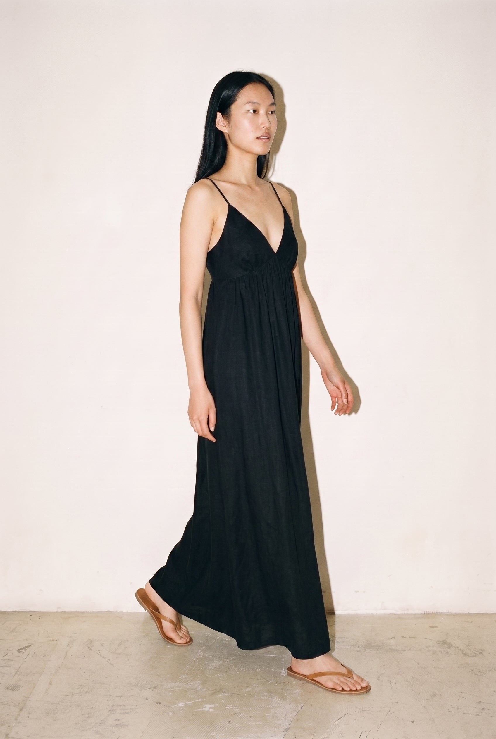 Open Back V Neck Maxi Dress Black