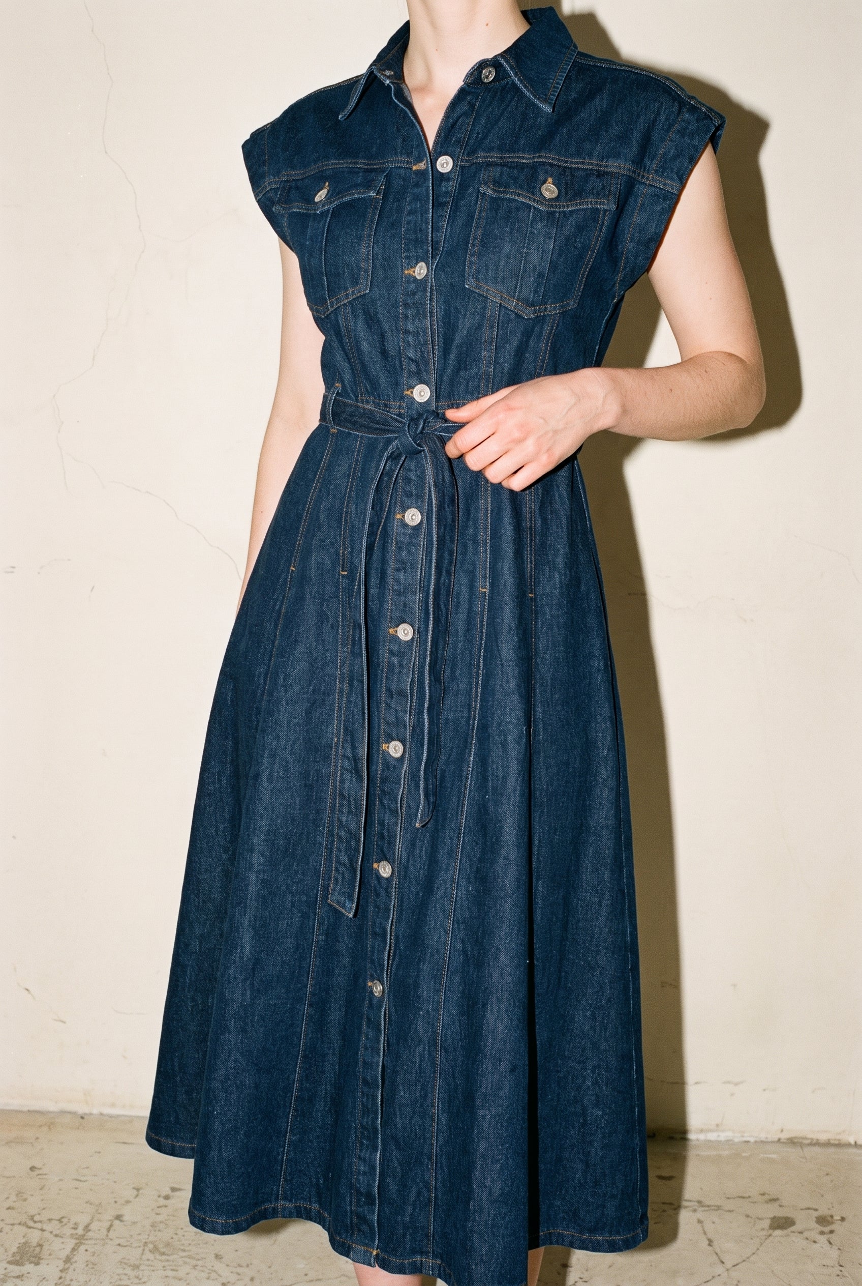Belted Denim Shortsleeves Midi Dress